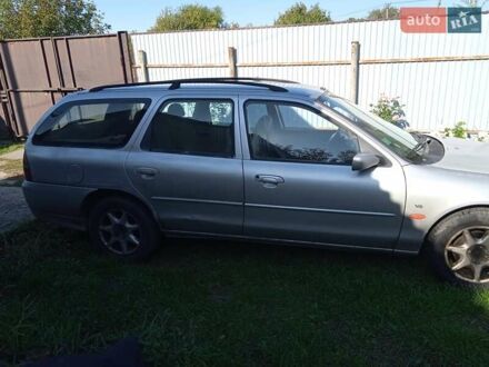 Сірий Форд Мондео, об'ємом двигуна 2.5 л та пробігом 350 тис. км за 1700 $, фото 1 на Automoto.ua