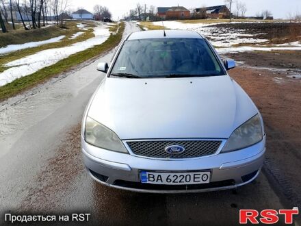 Сірий Форд Мондео, об'ємом двигуна 2 л та пробігом 313 тис. км за 2600 $, фото 1 на Automoto.ua