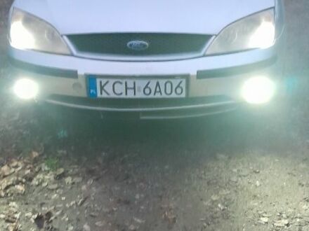 Сірий Форд Мондео, об'ємом двигуна 2 л та пробігом 300 тис. км за 1483 $, фото 1 на Automoto.ua