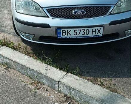 Сірий Форд Мондео, об'ємом двигуна 2 л та пробігом 117 тис. км за 3400 $, фото 1 на Automoto.ua