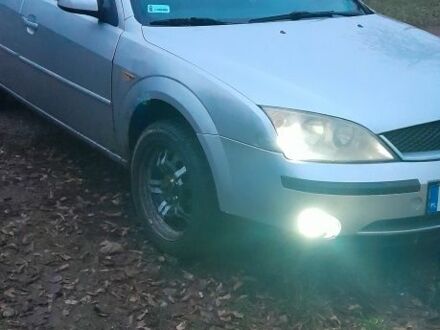 Сірий Форд Мондео, об'ємом двигуна 2 л та пробігом 337 тис. км за 1500 $, фото 1 на Automoto.ua