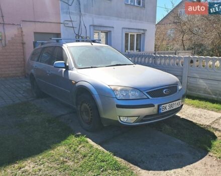Сірий Форд Мондео, об'ємом двигуна 2 л та пробігом 300 тис. км за 1900 $, фото 1 на Automoto.ua