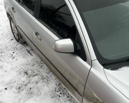 Серый Форд Мондео, объемом двигателя 2 л и пробегом 300 тыс. км за 2963 $, фото 1 на Automoto.ua