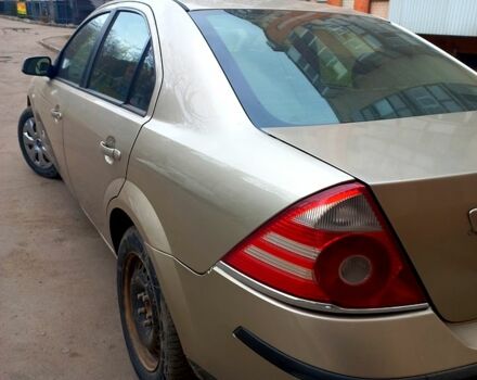 Серый Форд Мондео, объемом двигателя 1.8 л и пробегом 400 тыс. км за 2700 $, фото 1 на Automoto.ua