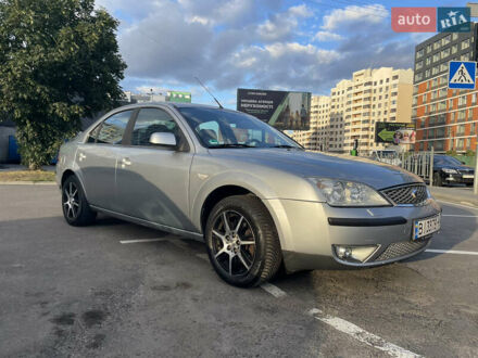 Сірий Форд Мондео, об'ємом двигуна 2 л та пробігом 275 тис. км за 5100 $, фото 1 на Automoto.ua