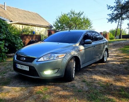 Серый Форд Мондео, объемом двигателя 1.8 л и пробегом 330 тыс. км за 6000 $, фото 1 на Automoto.ua