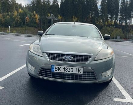 Сірий Форд Мондео, об'ємом двигуна 2 л та пробігом 330 тис. км за 5300 $, фото 1 на Automoto.ua