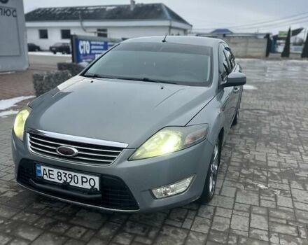 Сірий Форд Мондео, об'ємом двигуна 2 л та пробігом 261 тис. км за 5500 $, фото 1 на Automoto.ua