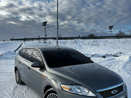 Сірий Форд Мондео, об'ємом двигуна 2 л та пробігом 252 тис. км за 8000 $, фото 1 на Automoto.ua