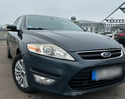 Сірий Форд Мондео, об'ємом двигуна 2 л та пробігом 237 тис. км за 7600 $, фото 1 на Automoto.ua