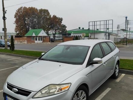 Сірий Форд Мондео, об'ємом двигуна 2 л та пробігом 310 тис. км за 8900 $, фото 1 на Automoto.ua