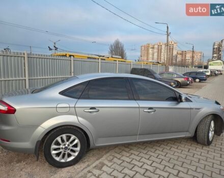 Сірий Форд Мондео, об'ємом двигуна 1.6 л та пробігом 136 тис. км за 8500 $, фото 1 на Automoto.ua