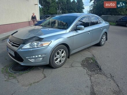 Сірий Форд Мондео, об'ємом двигуна 2 л та пробігом 205 тис. км за 8200 $, фото 1 на Automoto.ua