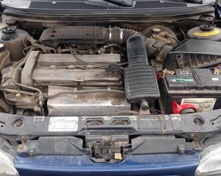 Синій Форд Мондео, об'ємом двигуна 1.8 л та пробігом 200 тис. км за 999 $, фото 9 на Automoto.ua