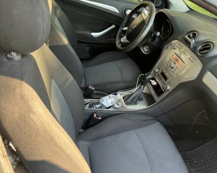 Синий Форд Мондео, объемом двигателя 2 л и пробегом 370 тыс. км за 4100 $, фото 5 на Automoto.ua