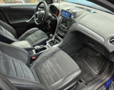 Синій Форд Мондео, об'ємом двигуна 2 л та пробігом 219 тис. км за 9500 $, фото 11 на Automoto.ua