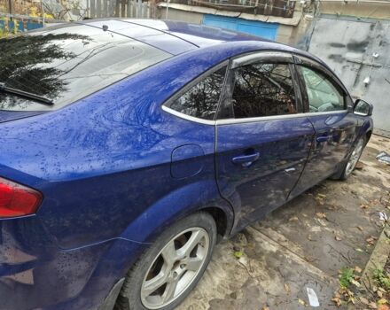 Синій Форд Мондео, об'ємом двигуна 2 л та пробігом 219 тис. км за 9500 $, фото 3 на Automoto.ua