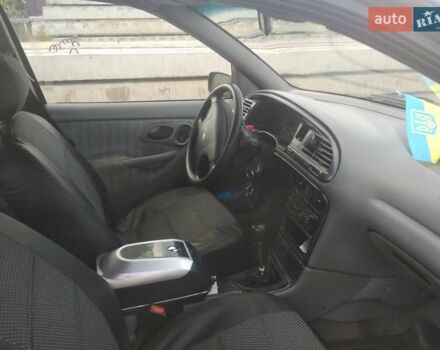 Синій Форд Мондео, об'ємом двигуна 1.6 л та пробігом 270 тис. км за 1399 $, фото 4 на Automoto.ua