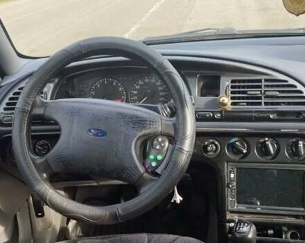 Синий Форд Мондео, объемом двигателя 1.8 л и пробегом 393 тыс. км за 1650 $, фото 10 на Automoto.ua