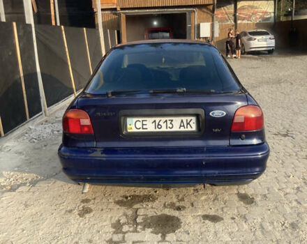 Синий Форд Мондео, объемом двигателя 1.8 л и пробегом 314 тыс. км за 1400 $, фото 2 на Automoto.ua