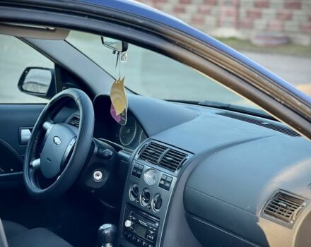 Синий Форд Мондео, объемом двигателя 2 л и пробегом 278 тыс. км за 1150 $, фото 1 на Automoto.ua