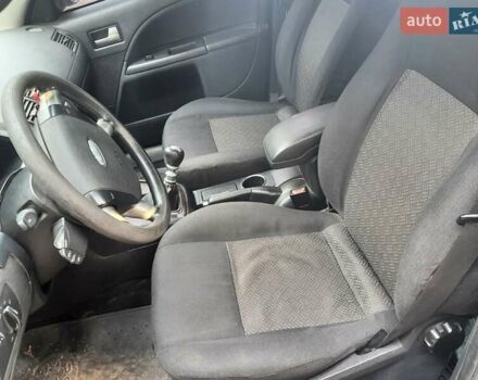 Форд Мондео 2004 в Мироновке на Automoto.ua Синий Форд Мондео, объемом двигателя 2 л и пробегом 260 тыс. км за 2700 $, фото 7 на Automoto.ua