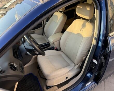 Синій Форд Мондео, об'ємом двигуна 2 л та пробігом 257 тис. км за 5600 $, фото 18 на Automoto.ua