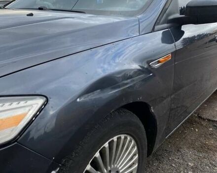 Синий Форд Мондео, объемом двигателя 1.8 л и пробегом 334 тыс. км за 5300 $, фото 8 на Automoto.ua