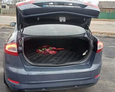 Синий Форд Мондео, объемом двигателя 1.6 л и пробегом 281 тыс. км за 7300 $, фото 8 на Automoto.ua