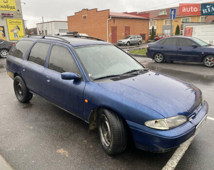 Синий Форд Мондео, объемом двигателя 1.8 л и пробегом 400 тыс. км за 1000 $, фото 2 на Automoto.ua