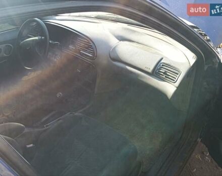 Синий Форд Мондео, объемом двигателя 1.8 л и пробегом 300 тыс. км за 999 $, фото 1 на Automoto.ua