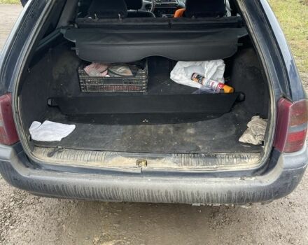 Синий Форд Мондео, объемом двигателя 1.8 л и пробегом 345 тыс. км за 1811 $, фото 7 на Automoto.ua