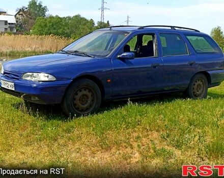 Синий Форд Мондео, объемом двигателя 1.8 л и пробегом 292 тыс. км за 1600 $, фото 1 на Automoto.ua