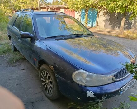Форд Мондео 1996 в Кривом Роге на Automoto.ua Синий Форд Мондео, объемом двигателя 1.8 л и пробегом 272 тыс. км за 1600 $, фото 3 на Automoto.ua