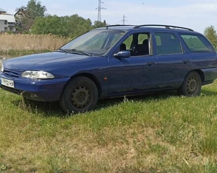 Синій Форд Мондео, об'ємом двигуна 1.8 л та пробігом 292 тис. км за 1600 $, фото 2 на Automoto.ua