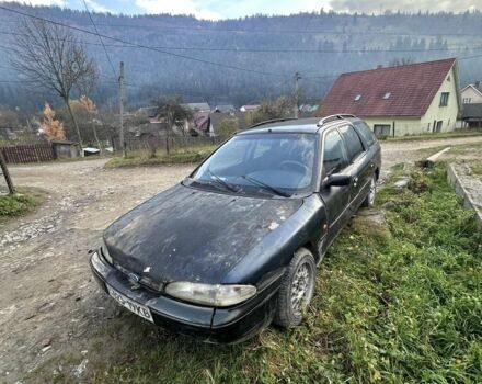 Синий Форд Мондео, объемом двигателя 1.8 л и пробегом 15 тыс. км за 800 $, фото 1 на Automoto.ua