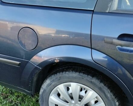 Синий Форд Мондео, объемом двигателя 2 л и пробегом 346 тыс. км за 2235 $, фото 8 на Automoto.ua