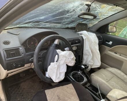 Синий Форд Мондео, объемом двигателя 2 л и пробегом 200 тыс. км за 200 $, фото 2 на Automoto.ua