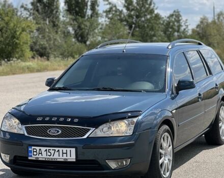 Синий Форд Мондео, объемом двигателя 2 л и пробегом 300 тыс. км за 4200 $, фото 2 на Automoto.ua