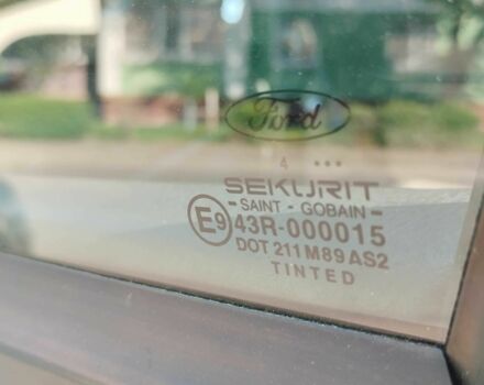 Форд Мондео 2004 в Белой Церкве на Automoto.ua Синий Форд Мондео, объемом двигателя 2 л и пробегом 279 тыс. км за 3900 $, фото 3 на Automoto.ua