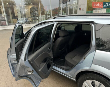 Синий Форд Мондео, объемом двигателя 2 л и пробегом 300 тыс. км за 2399 $, фото 6 на Automoto.ua