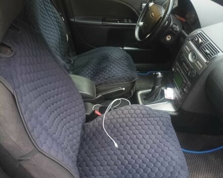 Синий Форд Мондео, объемом двигателя 2 л и пробегом 383 тыс. км за 3500 $, фото 4 на Automoto.ua