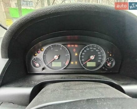 Синий Форд Мондео, объемом двигателя 2 л и пробегом 222 тыс. км за 4500 $, фото 12 на Automoto.ua