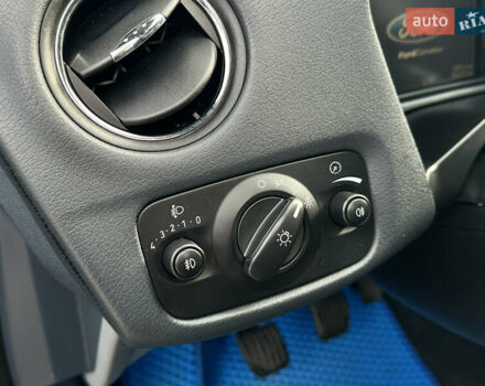 Синий Форд Мондео, объемом двигателя 2 л и пробегом 284 тыс. км за 6250 $, фото 8 на Automoto.ua