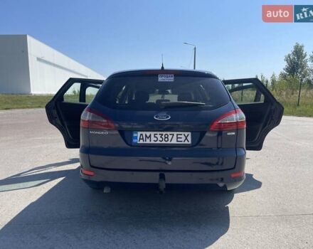 Синий Форд Мондео, объемом двигателя 2 л и пробегом 287 тыс. км за 8000 $, фото 2 на Automoto.ua