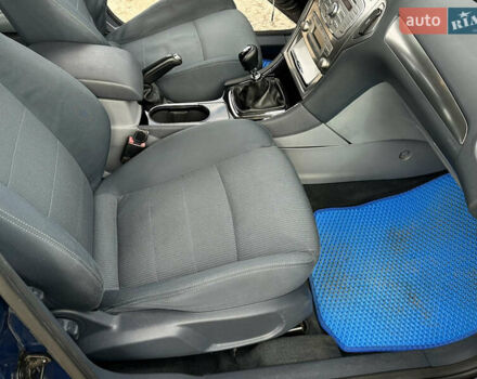 Синий Форд Мондео, объемом двигателя 2 л и пробегом 284 тыс. км за 6250 $, фото 16 на Automoto.ua