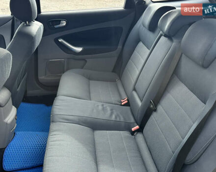 Синий Форд Мондео, объемом двигателя 2 л и пробегом 284 тыс. км за 6250 $, фото 12 на Automoto.ua