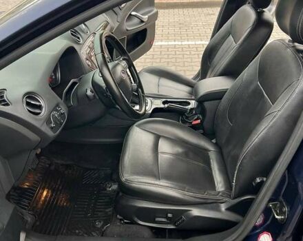 Синий Форд Мондео, объемом двигателя 2 л и пробегом 315 тыс. км за 7700 $, фото 6 на Automoto.ua