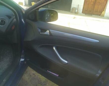 Синий Форд Мондео, объемом двигателя 2 л и пробегом 300 тыс. км за 6000 $, фото 2 на Automoto.ua