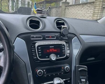 Синий Форд Мондео, объемом двигателя 2 л и пробегом 260 тыс. км за 6000 $, фото 6 на Automoto.ua